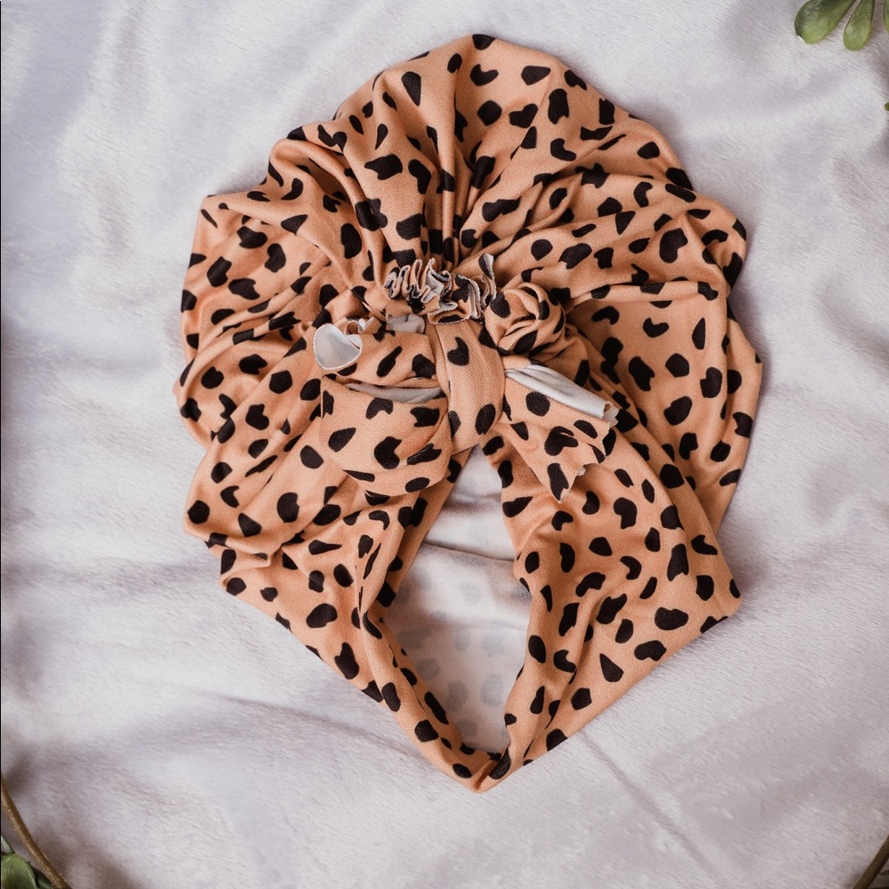Leopard Bow Turban - Picture 3 of 4